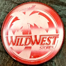 RARE 1960'S VARI VUE WILDWEST STORES 2 PHASE LENTICULAR FLICKER PINBACK 3" NOS