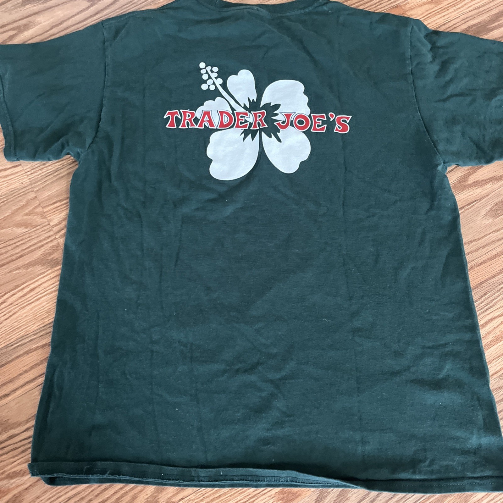 Vintage Trader Joe’s Hibiscus Logo T-Shirt – Green