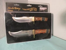 Uncle Henry Limited Edition 2017 "Grip A Legend" Two Knife Gift Set Schrade