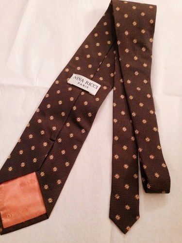 100% silk Hand made Nina Ricci Paris tie - Picture 3 of 6