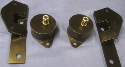 MGB V8 CONVERSION ENGINE MOUNTING BRACKETS & RUBBERS & WELD ON MOUNTS - Picture 2 of 2