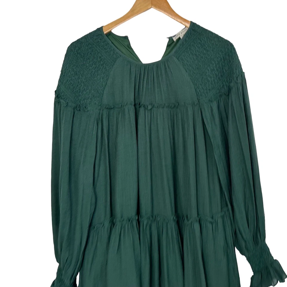 Mini Vestido Moon River Para Mujer Manga Larga Calado en Niveles Talla Pequeña Verde Esmeralda Foto 3 de 4