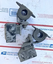 98-00 Lexus LS400 UCF20 REAR Sway Bar Bushings Metal Brackets Damper Set of 2