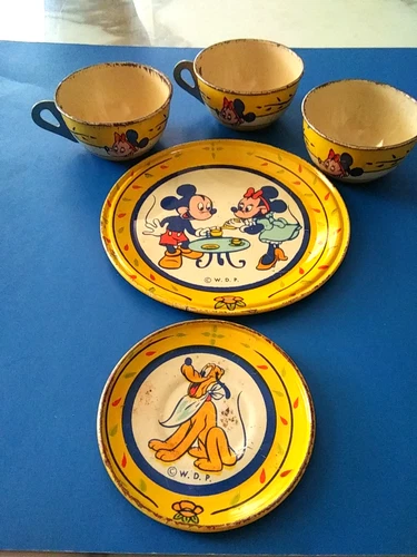 Vintage 1950s Cheins Disneyland Childs Tin Tea Set w 5 Loose Pieces Mickey/Pluto