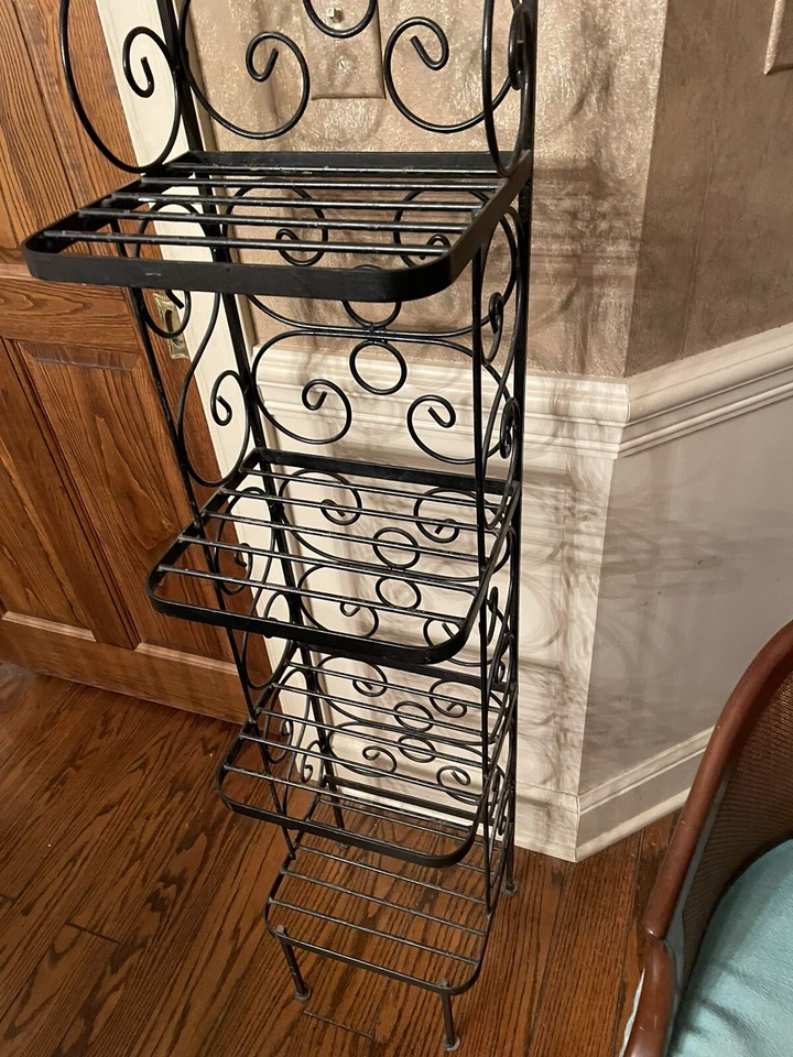 Estante de alambre de metal pesado vintage de 4 niveles. - Muy bueno Foto 3 de 4