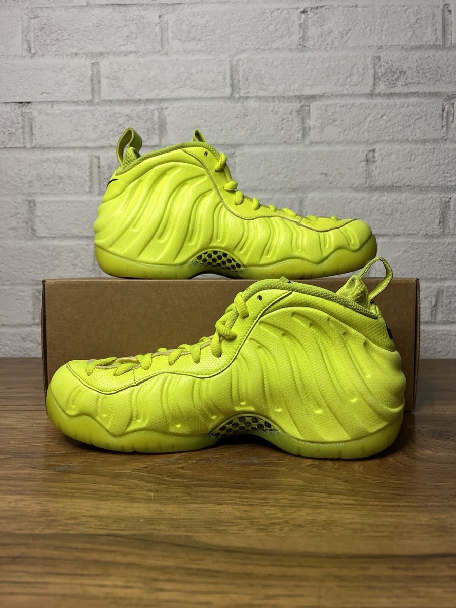 Size 7.5 - Nike Air Foamposite Pro Volt 2014 Neon Yellow  display picture 1