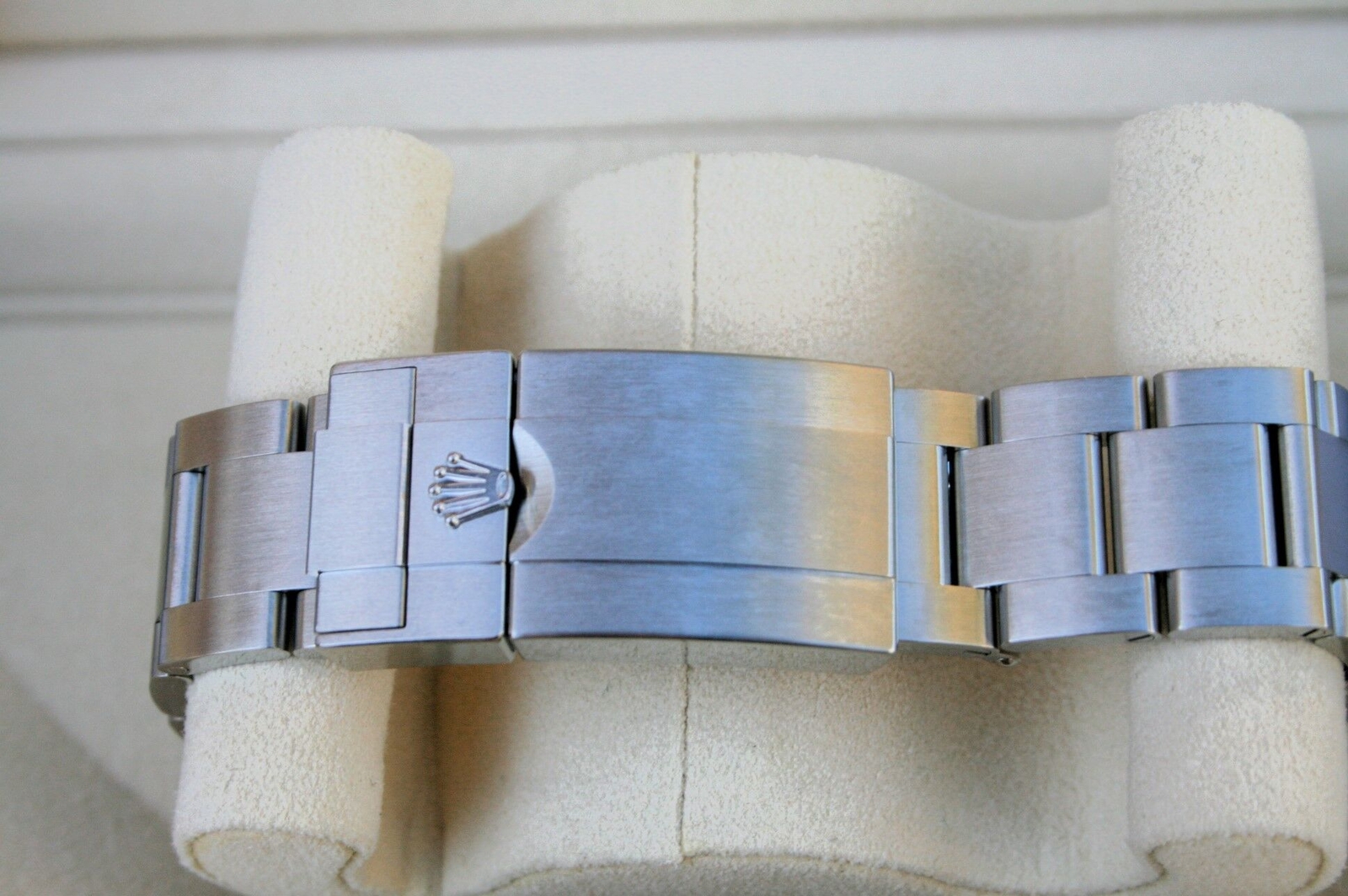 ROLEX 226570 EXPLORER II WHITE DIAL POLAR NIB - Image 4