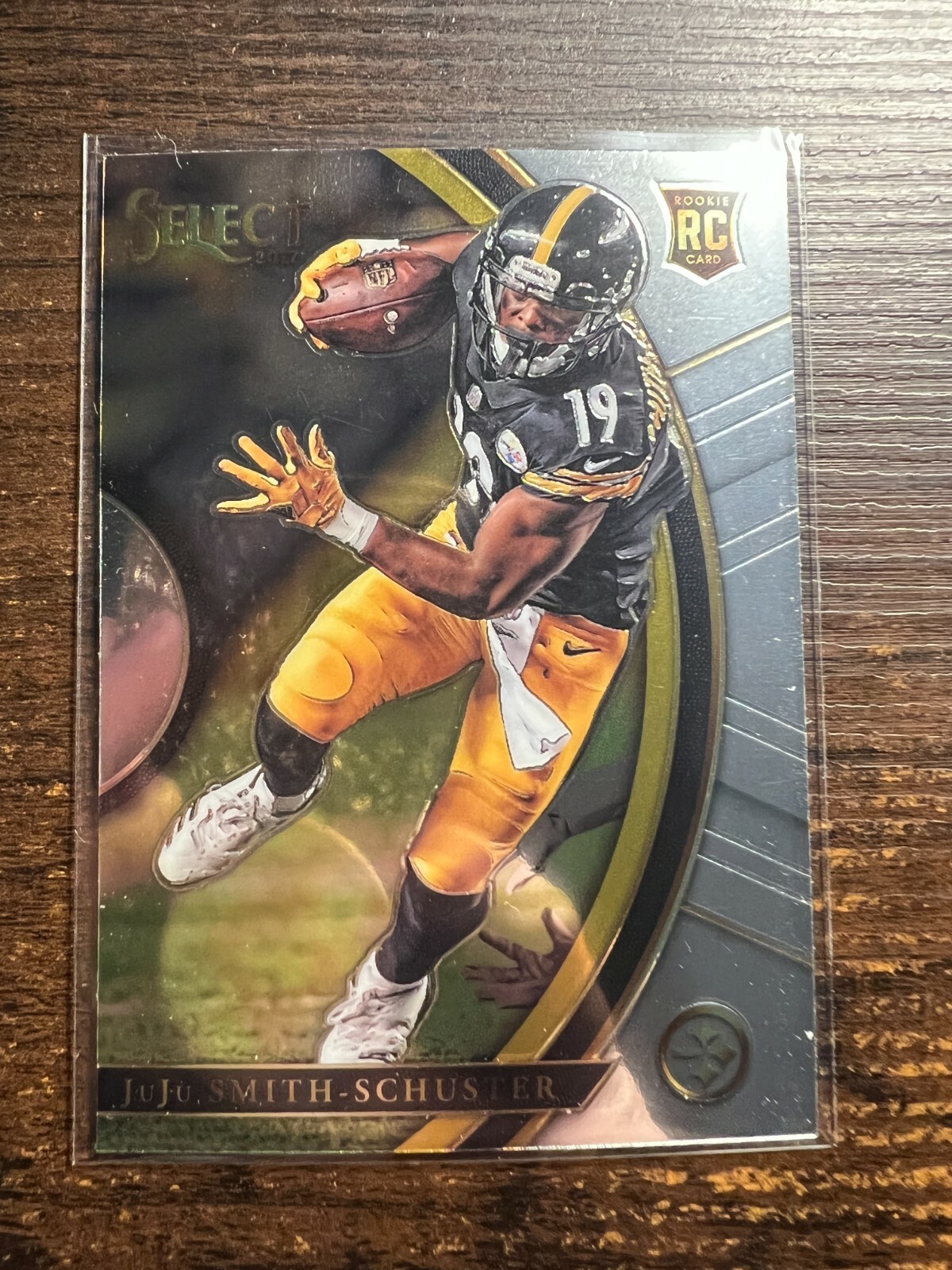 A110,998 - 2017 Select Prizm Silver #69 JuJu Smith-Schuster