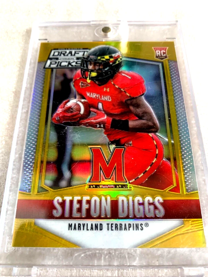 2015 STEFON DIGGS PANINI PRIZM DRAFT PICKS GOLD ROOKIE PRIZM RC # 3/10 (RARE!)🔥 - Image 2 of 4