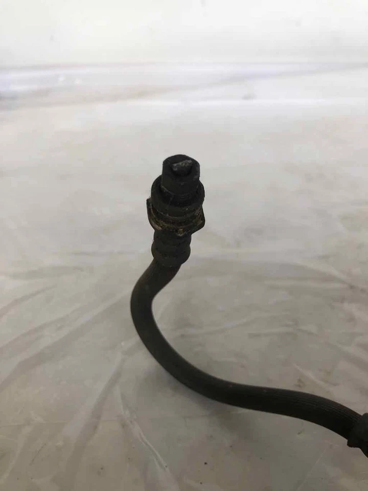 1998 - 2002 FORD ESCORT передний пассажирский суппорт дискового тормоза правый 2,0 л ZX2 купе - Изображение 4 из 4