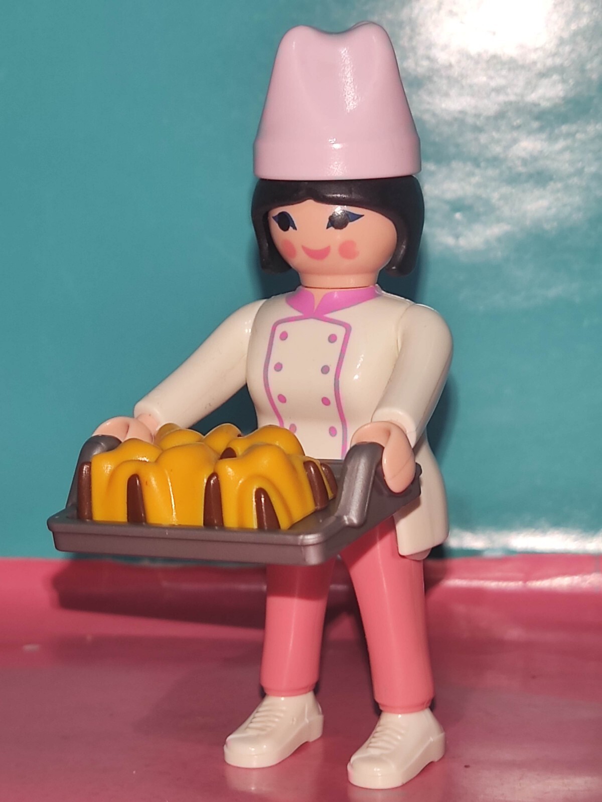 PLAYMOBIL FIGURA PASTELERA CAMARERA DE HOTEL CONFITERA PASTELERIA MUJER