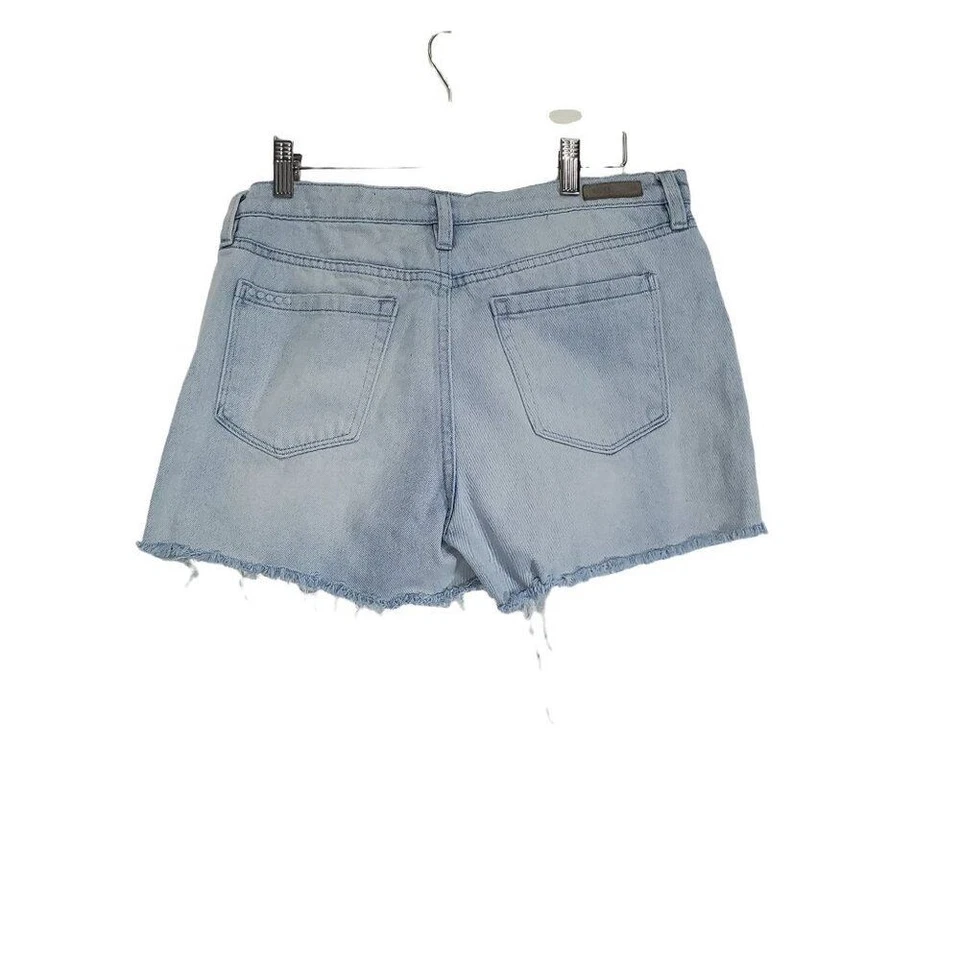 Shorts jeans feminino BLANK NYC tamanho 30 The Fulton bainha crua Y2K cintura alta lavagem leve - Imagem 2 de 4
