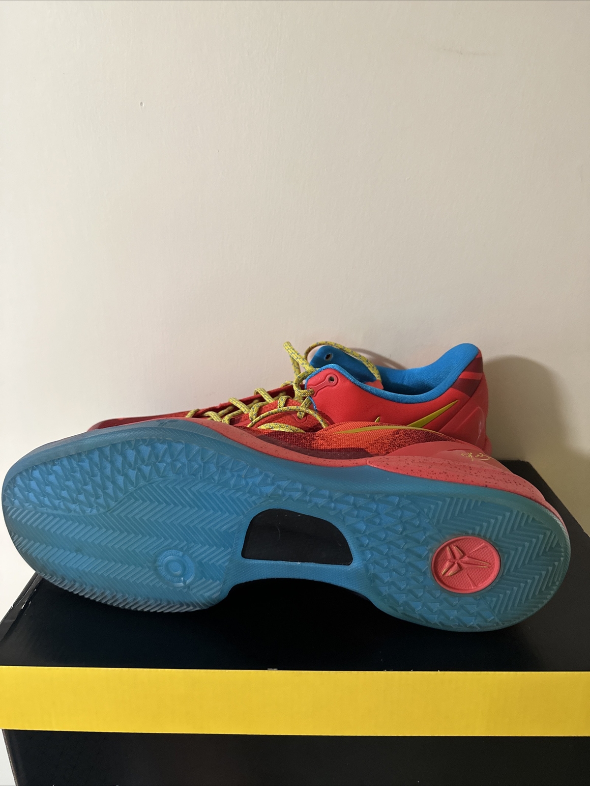 kobe 8 system size 14