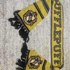 2018 Harry Potter Hufflepuff House Crest Scarf OSFM Reversible Cosplay Costume