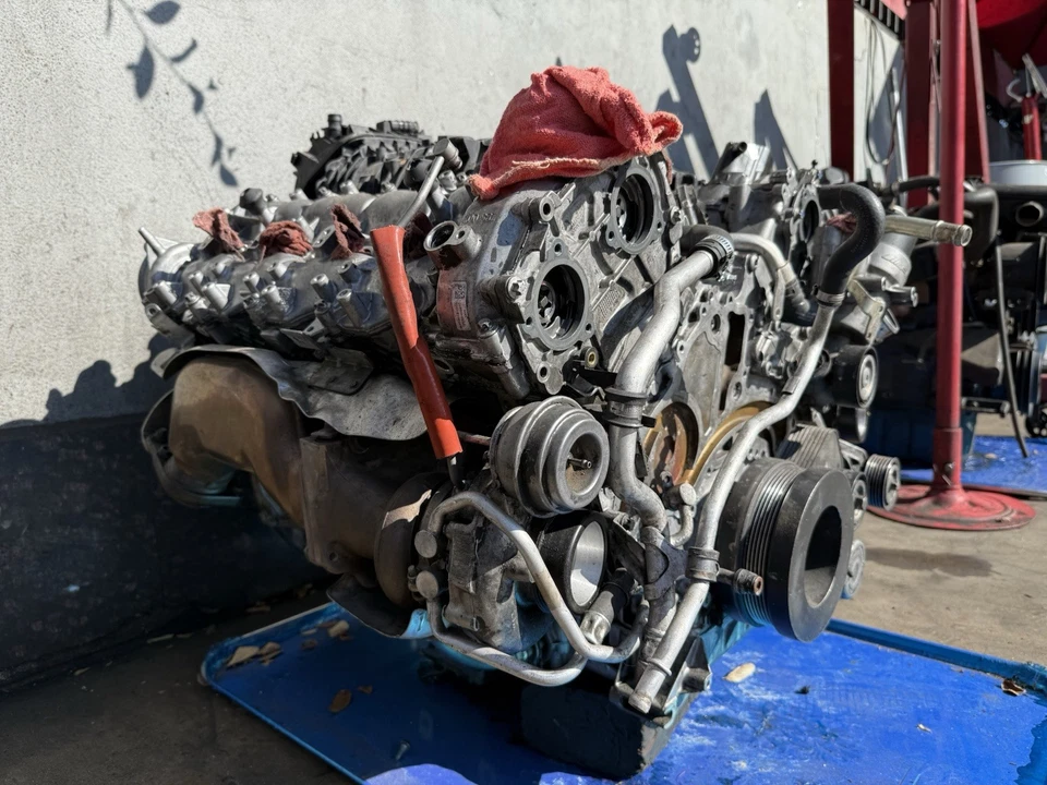 Núcleo do motor M157 5.5L BiTurbo AMG – Compatível com CLS63 E63 S63 GLE63 GL63 - Imagem 3 de 4