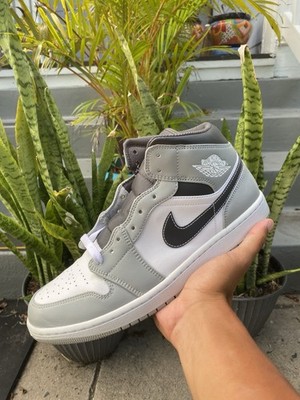Air Jordan 1 Mid  Light Smoke Grey  11M