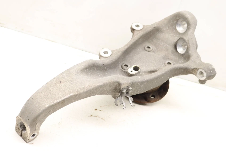 BMW 535D 2014-2016 - Nudillo de husillo delantero derecho con cojinete de rueda 6775770 Foto 3 de 4