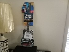 Paper Jamz Guitar Series 1. Instant Rock Star. New 647768