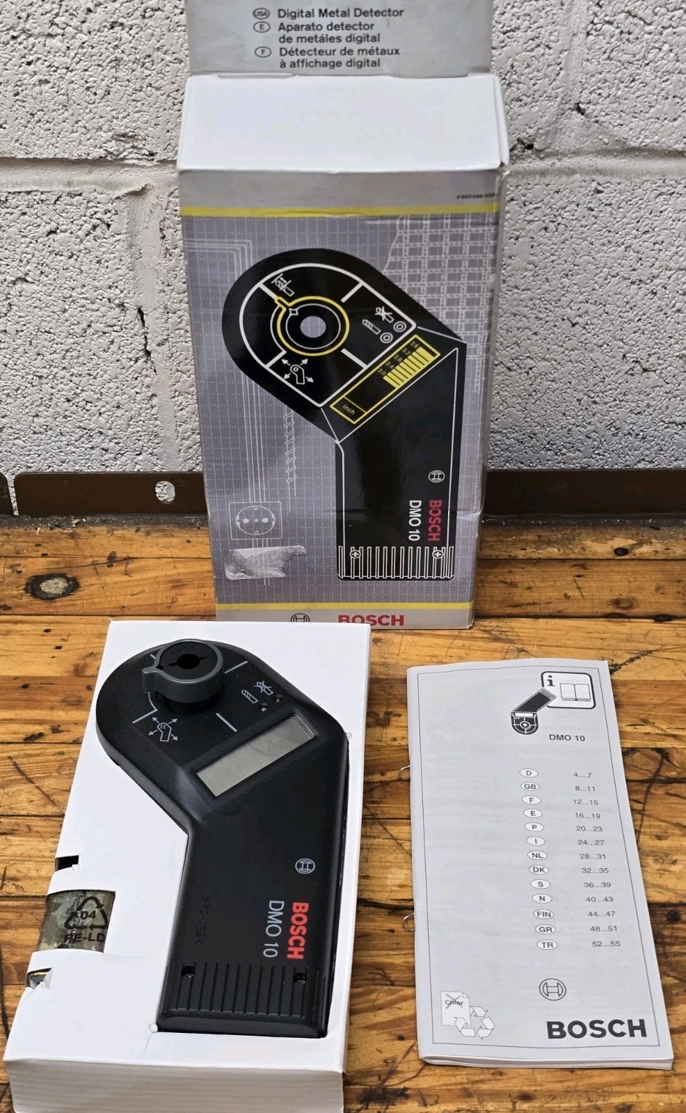 BOSCH DMO 10 DIGITAL METAL DETECTOR NEW