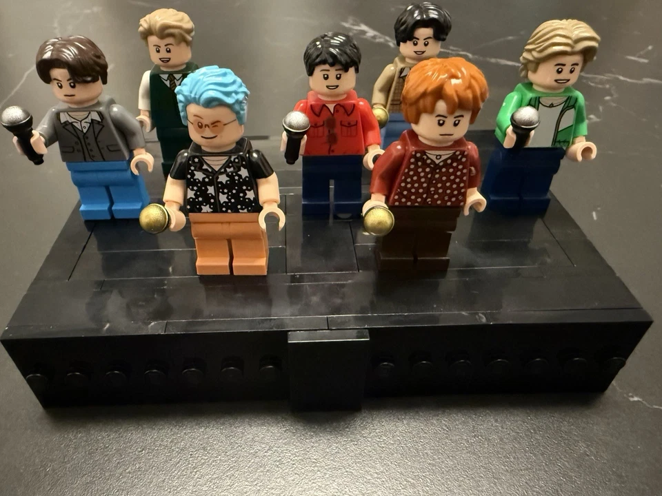 LEGO Ideas 21339 BTS Dynamite, Foto 4 von 5