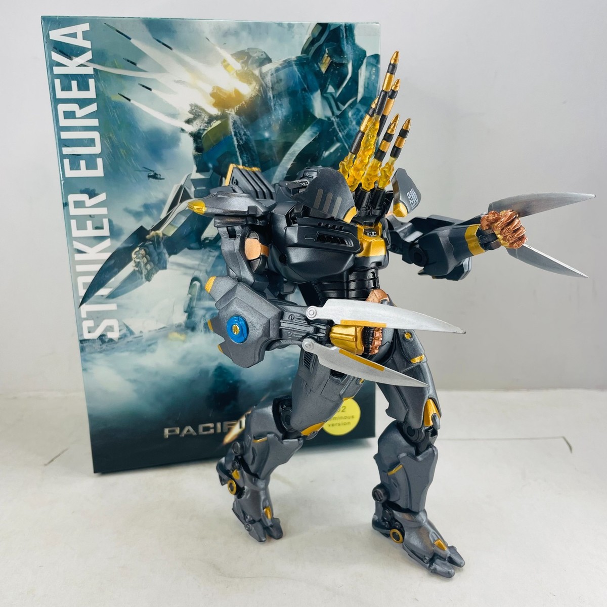Striker Eureka Jaeger 7