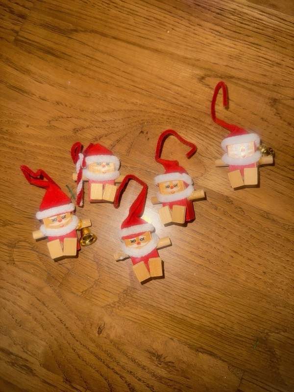 Vintage Retro Christmas Lot Of 5 tiny Santa Ornaments, Shelf Sitters,wood.Read. 