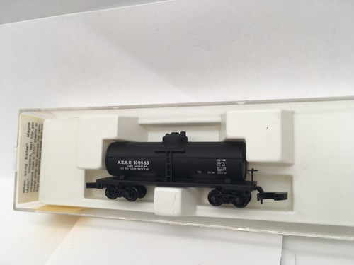 Accoppiatore stile Z Micro-Trains 14402 Santa Fe Tanker ATSF #100943 Z - Foto 5 di 10