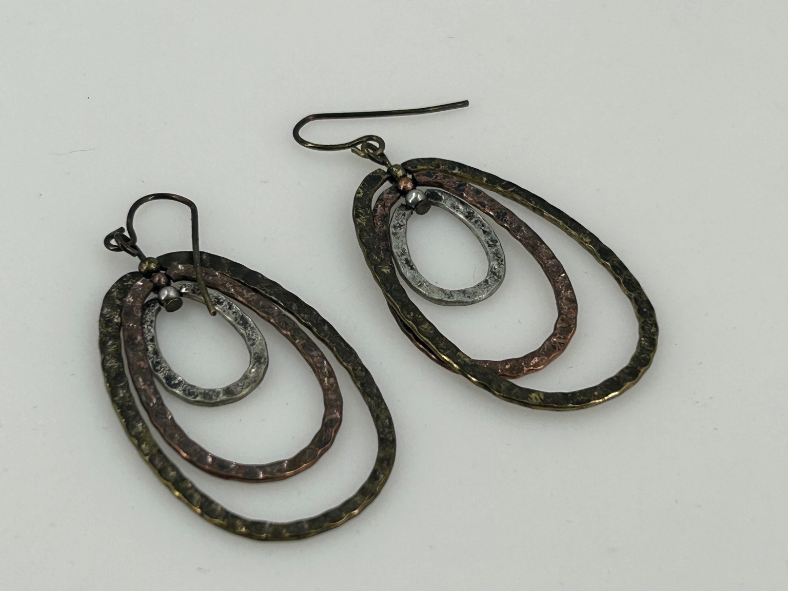 Multi-tone Hammered Nested Oval Dangle Drop Earri… - image 1