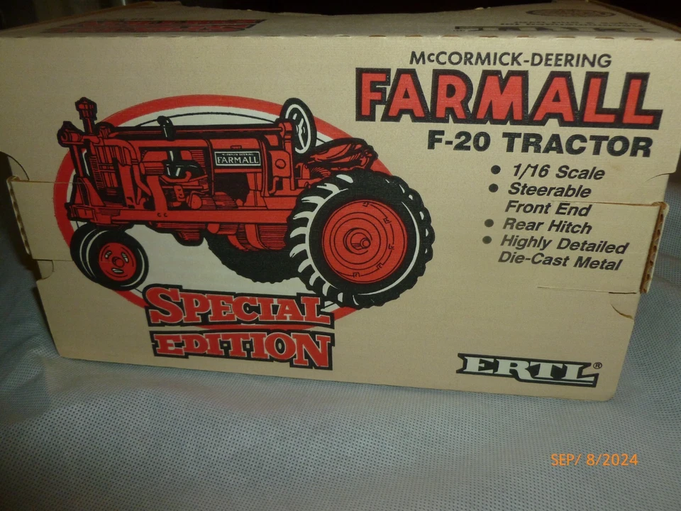 NEW Ertl McCormick Deering Farmall F-20 1/16 diecast farm tractor replica NRFB - Image 4 of 4
