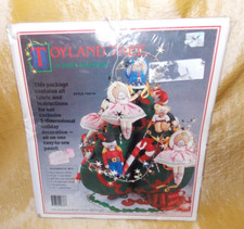 Vintage Toyland Tree 3D Christmas Kit Daisy Kingdom Fabric Soft Sculpture Open