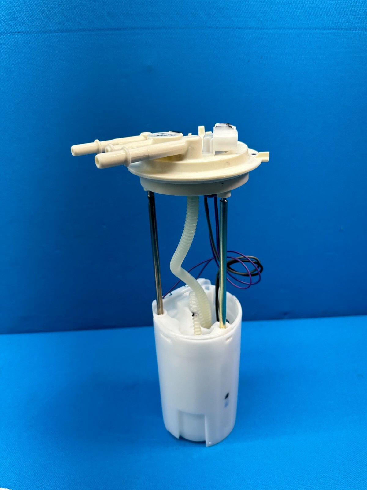 Delphi FG0052 Fuel Pump Module Assembly 28256143 For 1998-2003 GMC 