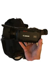 Sony XA40 UHD w/ Opteka Fisheye, Xtra Handle and Camera Bag