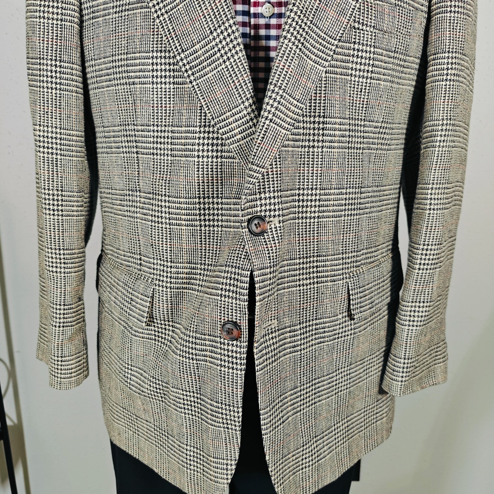 Savane Men's Sport Coat Blazer Two Button Beige Plaid Poly Wool Silk Size 44R image 7