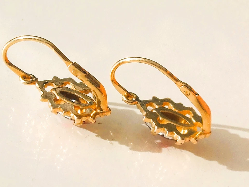 JOLIES BOUCLES D'OREILLES ANCIENNES 1970/80 en Plaqué or avec PIERRE ROUGE - Photo 4/4
