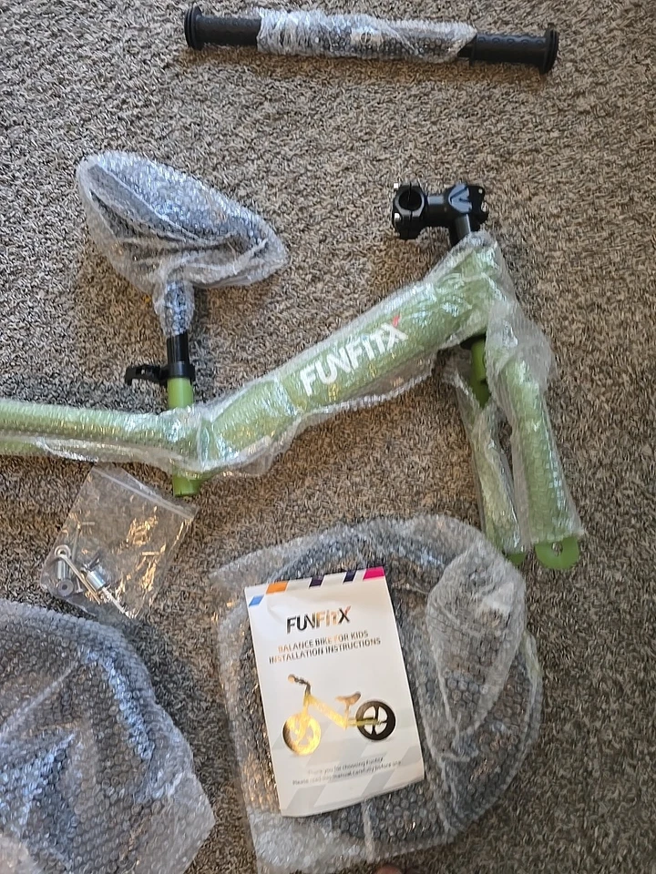 OpBxStrider 12" Kids Boys Girls Balance Bike Lightweight Adjustable Green Sport - Image 4 of 4