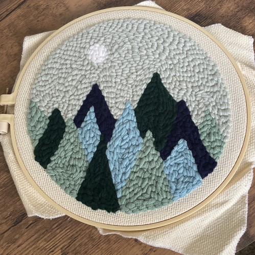Leisure Arts Punch Needle Mountains Blue Grey White Decorative COMPLETE #33