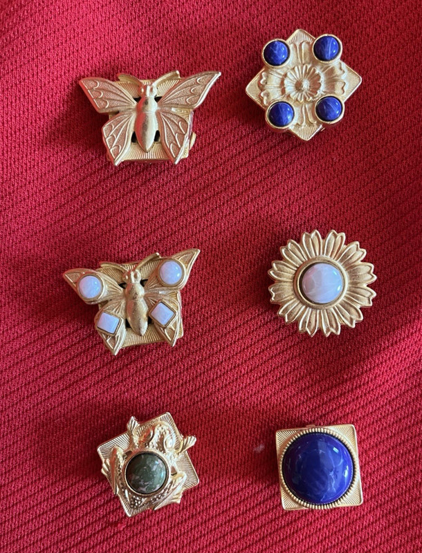 VTG GOLD TONE BUTTON COVERS-Costume Jewelry, Cabechons, Butterfly, Floral, Frog
