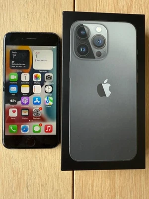 Apple iPhone 8 256Go Gris Sidéral Batterie 93% (dans une boîte d'iPhone 13 Pro) - Photo 1/4