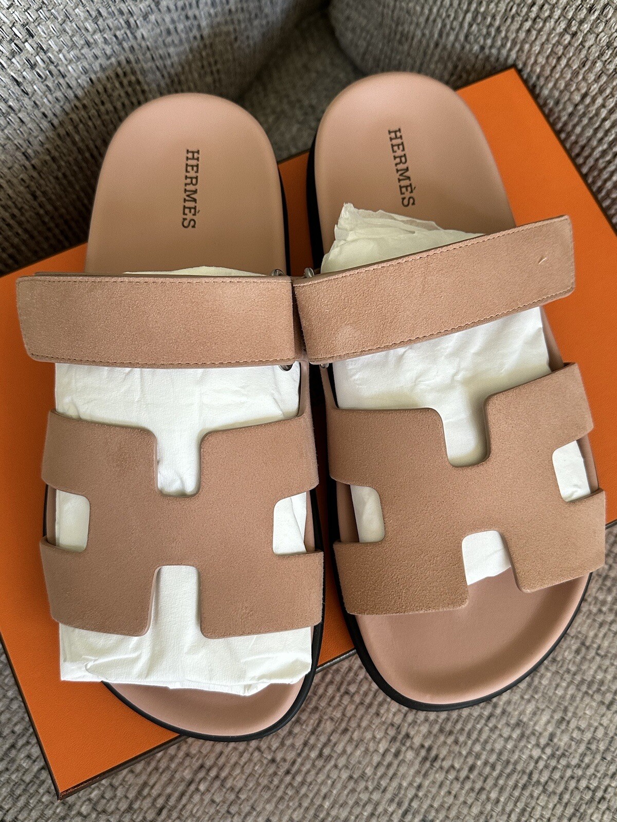 Size 37EU NIB HERMÈS Nude Suede Women’s Chypre Sandals w/ Receipt image 4