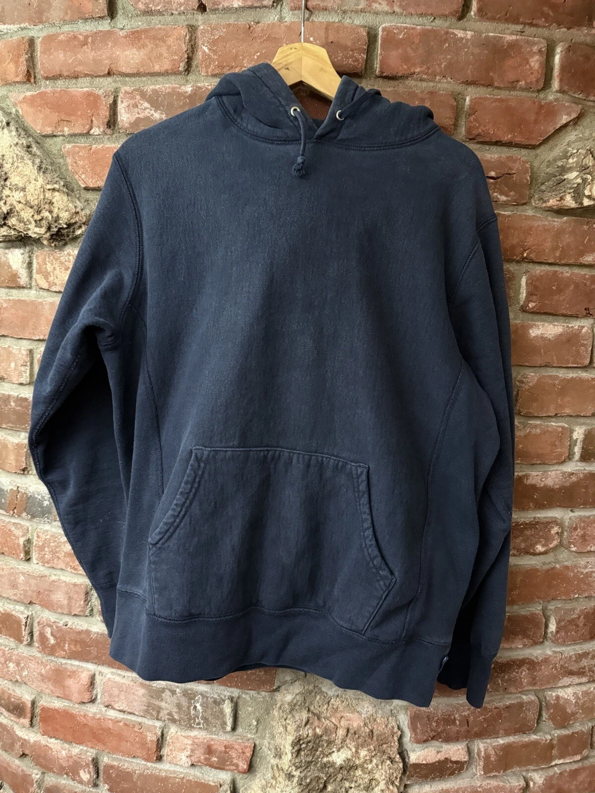 Sweat à capuche Supreme capuche en relief taille M légèrement vieilli