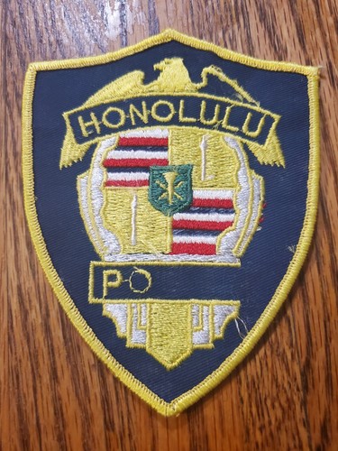 Vintage Shoulder patch for the Honolulu Police Department (HPD) in Hawaii. 