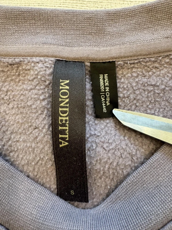 Sudadera Mondetta Mujer Pequeña Púrpura Forrada de Vellón Cuello Redondo Bolsillo Canguro Foto 2 de 4