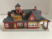 Vintage 1999 Lewis Galoob Central Station (Light Doesn't Work)