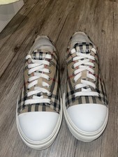Zapatillas informales cómodas con cordones beige de lona a cuadros Burberry para hombre