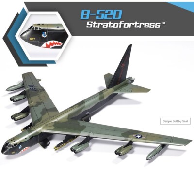 B-52D Stratofortress 1:144 USAF Strategic Bomber Aircraft Model Kit New #12632