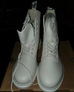 dr martens pascal zip white