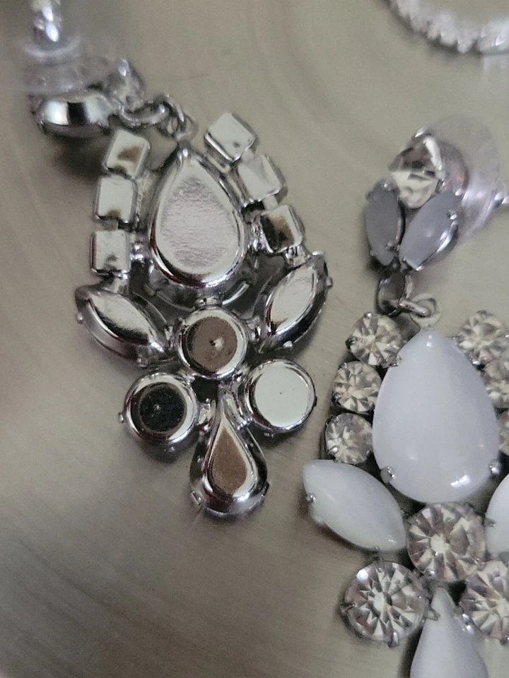 Lot Of 3 Pairs Dangle Sparkle Earrings EUC - Image 2 of 4