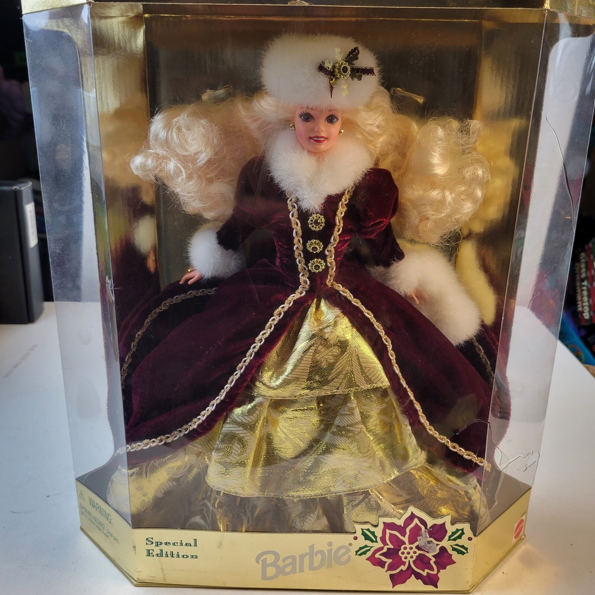 Barbie Happy Holidays 1996 Special Edition Mattel Burgundy Gold