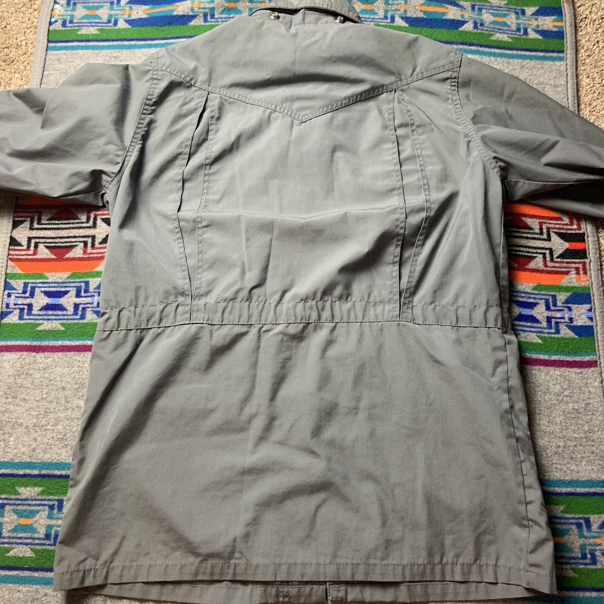 Vintage 80s BECAUSE ITS THERE Seattle Storm Shed Jacket Gray Mens 