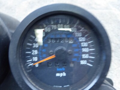 にゅんー 1985 Kawasaki Ninja ZX600 K659-1. gauge cluster speedometer